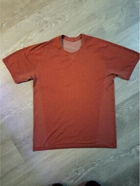 Lululemon Metal Vent Tech Short Sleeve Rust Gamay Red Mens Large M